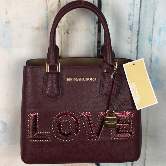 Michael Kors Adele Messenger - Picture 4 of 6
